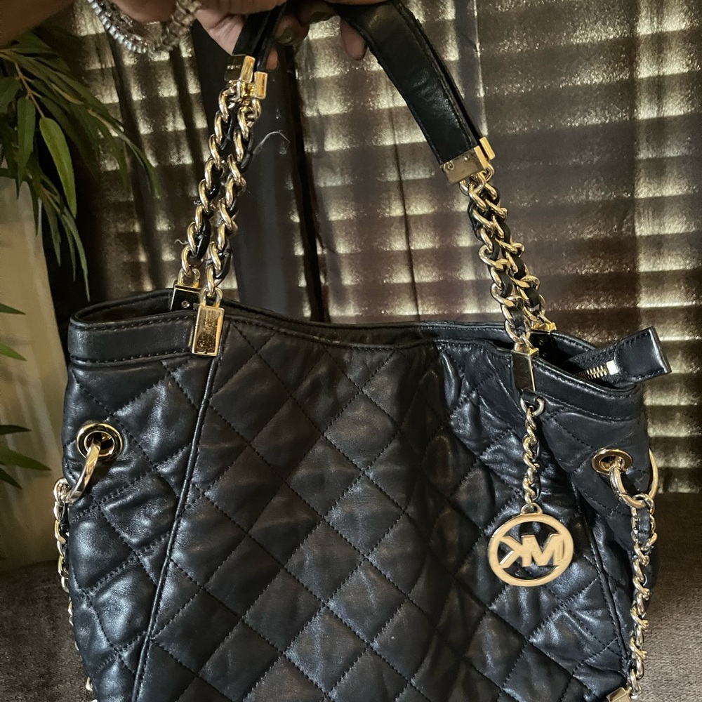 Black & gold Micheal kors soft leather purse